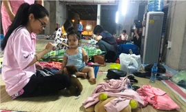 Đêm không nhà của cư dân chung cư sau vụ cháy kinh hoàng