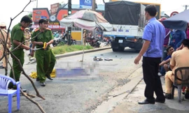 Thai phụ tử vong dưới bánh xe tải