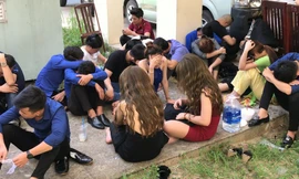 Gần 30 người dương tính với ma tuý tại trụ sở công an.