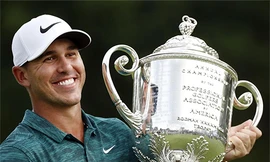 Brooks Koepka đoạt giải Golfer hay nhất năm của PGA Tour