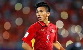 Văn Hậu 'cày ải' cả giải U19 châu Á và AFF Cup?