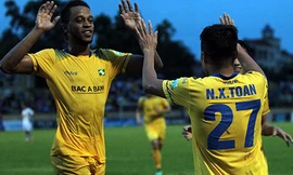 SLNA ngược dòng hạ Thanh Hóa ở bán kết Cup Quốc gia