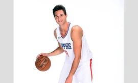 Tới Việt Nam chọn tài năng nhí, sao bóng rổ NBA “đốn tim” fan 