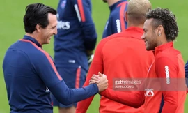 HLV PSG nói Neymar sẽ ở lại, 'còn tôi thì không chắc' 