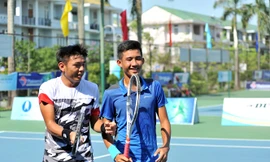 Hoàng Nam vào bán kết đôi nam giải Việt Nam F2 Futures