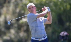 Jordan Spieth có vòng mở màn hoàn hảo 