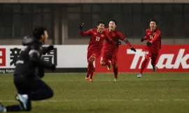 Cầu thủ U23 Việt Nam ăn mừng sau pha ghi bàn