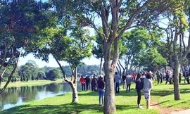 Hồ Xuân Hương, nơi bà M thường đến bán trái cây.