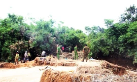 Hiện trường một vụ khai thác vàng trái phép ở Lâm Đồng