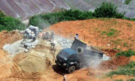 Tập kết vật liệu xây dựng trên đất nông nghiệp