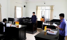 Phiên tòa xét xử Đinh Vĩnh Sơn 