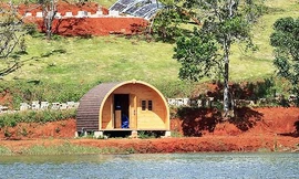 Căn nhà vi phạm dựng sát mép hồ Tuyền Lâm