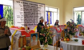 Tổ chức lễ tang cho 4 người trong gia đình ông Thăng