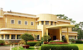 Mặt tiền Dinh Bảo Đại