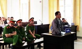 Bị cáo Quyền tại phiên tòa