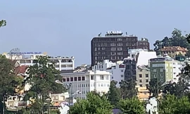 Một khu khách sạn, nhà nghỉ gần đường Phan Bội Châu