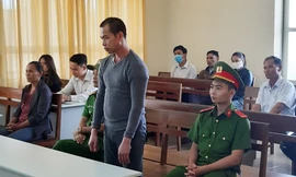 Bị cáo Đinh Văn Xuân tại tòa