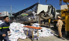 Hiện trường vụ tai nạn thảm khốc