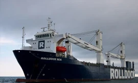 Tàu ngầm Kilo đầu tiên của Việt Nam đang về cảng Cam Ranh