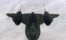 Một chiếc Blackbird SR-71 bay huấn luyện năm 1997. Ảnh: NASA.