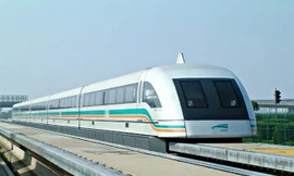 Trung Quốc sản xuất tàu hỏa đệm từ trường 600 km/h
