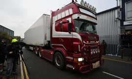 39 người Việt Nam được phát hiện tử vong trong xe tải container ở hạt Essex của Anh hôm 23/10. Ảnh: BBC.