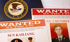 FBI phát lệnh truy nã các đối tượng Trung Quốc. Ảnh: CBS News.