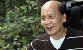  Dù khó khăn vất vả nhưng nụ cười vẫn luôn nở trên môi nghệ sĩ Phạm Bằng 