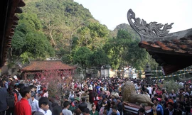 Lễ hội chùa Hương là lễ hội lớn nhất trong cả nước. Ảnh: Thanh Hưng (VnExpress)