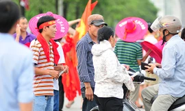  Giá vé chợ đen không còn quá cao như ngày hôm qua (12/9)