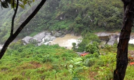 Nơi xe khách gặp nạn. Ảnh: Tùng Duy