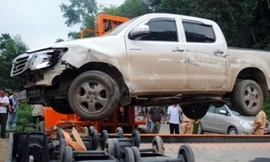 Những tên trùm ma túy liều chết tông xe vào cảnh sát