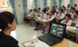 Giờ lịch sử của học sinh Trường Tiểu học Phú La (quận Hà Đông, Hà Nội). Ảnh: Bá Hoạt (Hà Nội Mới