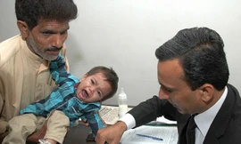 Phóng thích bé trai 9 tháng tuổi bị buộc tội giết cảnh sát