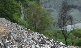 Hầm mỏ thành hầm chứa rác thải nguy hại