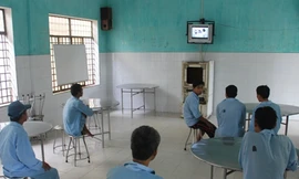 Đắng lòng người tâm thần bị bỏ rơi ngoài xã hội