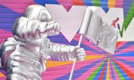 Dàn sao khuấy động VMAs 2020: Lady Gaga, Ariana Grande, BTS, The Weeknd thắng lớn