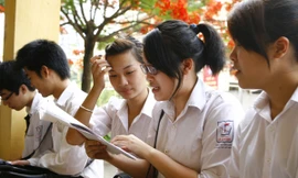 Lùi thời gian tuyển sinh đại học năm 2012