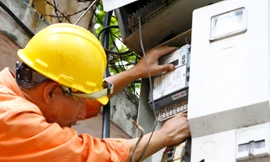 Giá thành điện sẽ được công khai. Ảnh: Hồng Vĩnh