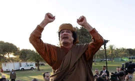 Theo lời al-Fargi, ông Gaddafi đã đến doanh trại Khamis ngày 26-8. Ảnh: Reuters