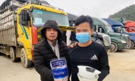 Phận người trong giá buốt: Đêm trắng vùng biên 