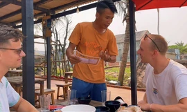 Chàng trai xứ Quảng khởi nghiệp bên chân sóng