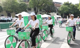 Hút thuốc lá điện tử: Tổn hại chất lượng giống nòi 