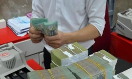 Cần kháng sinh liều mạnh cho 'cục máu đông' nợ xấu