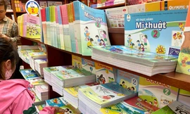 Hàng loạt sai sót trong lựa chọn sách giáo khoa 