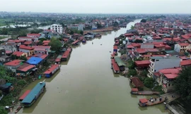 Thôn '5 không' dang dở giấc mơ lên bờ 