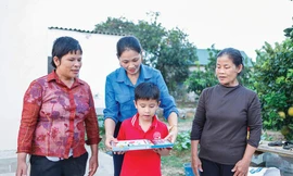 Điểm tựa cho những phận đời bất hạnh 