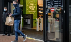 Khi con người giả làm AI 