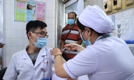 Chiến dịch tiêm vắc-xin COVID-19 lớn nhất TPHCM dự kiến bắt đầu từ ngày 19/6