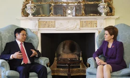 Thủ tướng Phạm Minh Chính tiếp Thủ hiến Scotland Nicola Sturgeon. Ảnh: TTXVN 